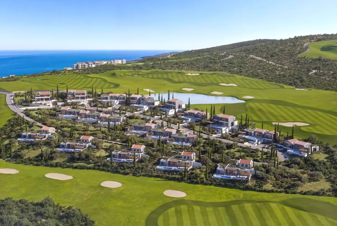 Luxury three bedroom villa on golf course, Lustica Bay