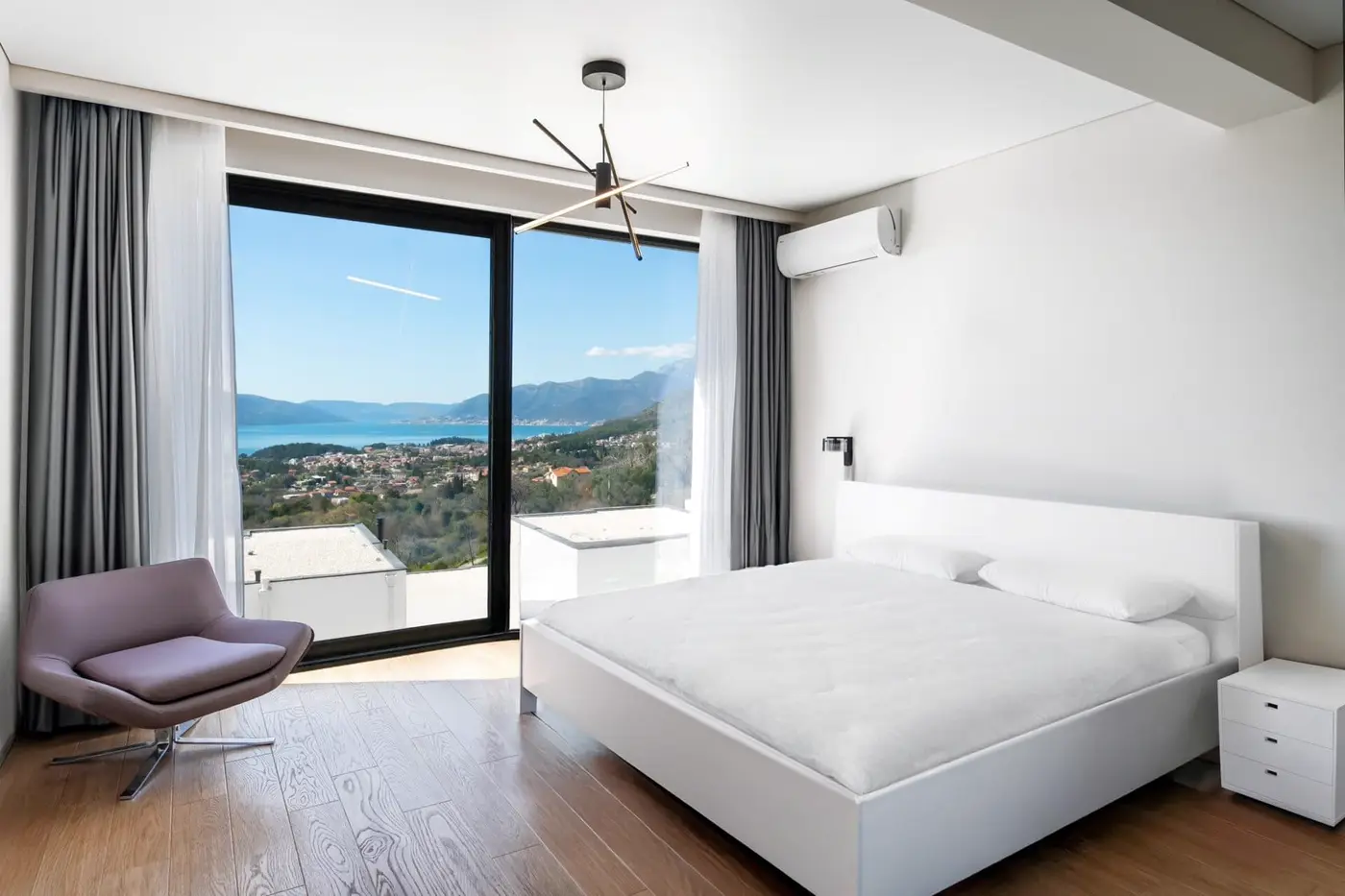 Newly built four-room villa with a pool and a view of the Tivat Bay, Kavač, Kotor