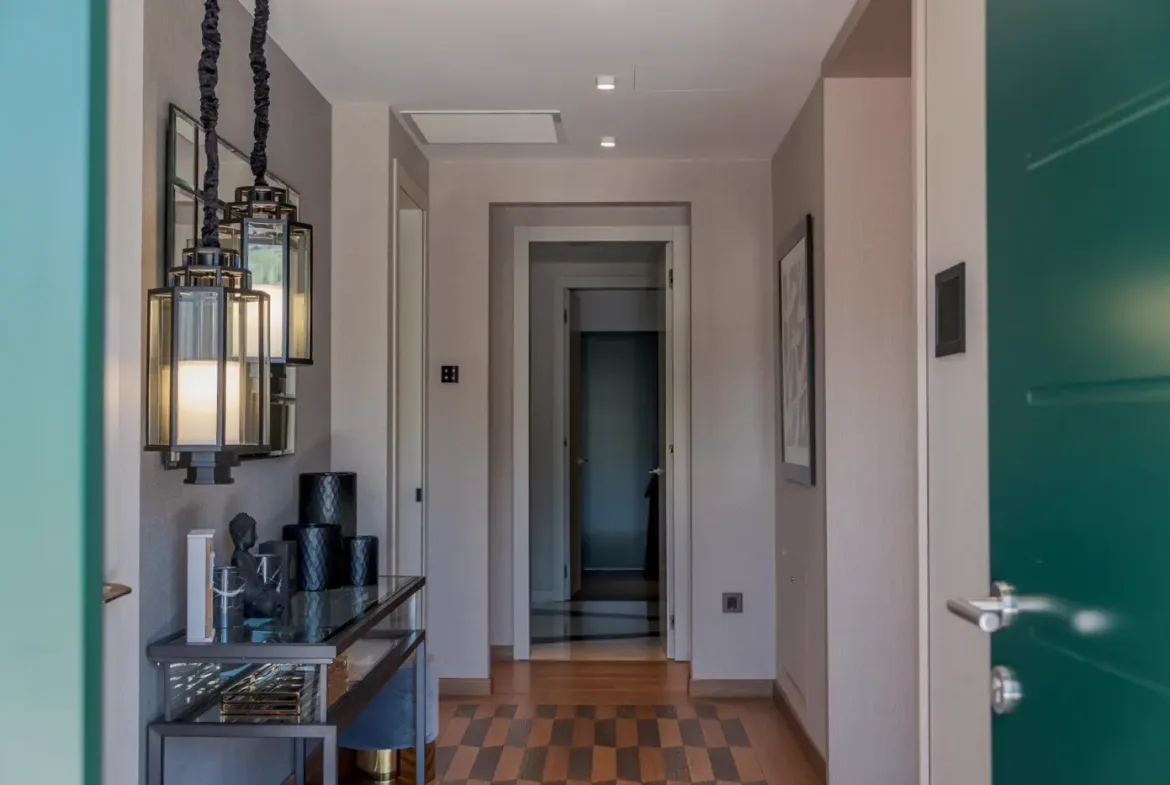 Three-room designer villa with pool, Podgorica