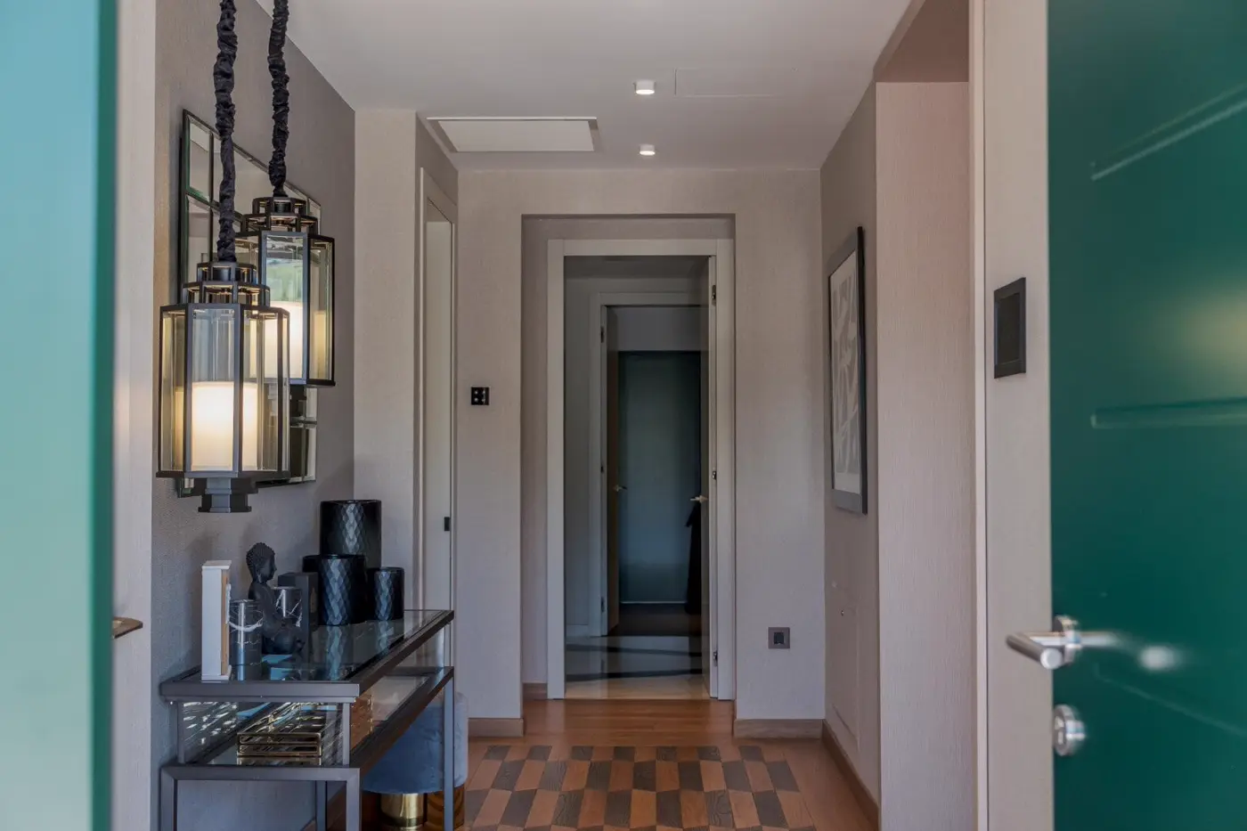 Three-room designer villa with pool, Podgorica