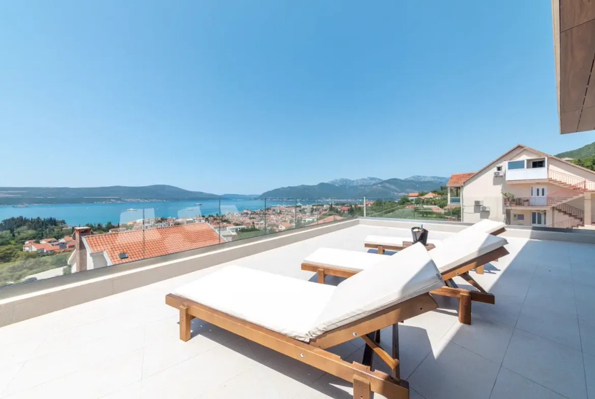 Exclusive contemporary villa with sea view, Maritsi, Tivat