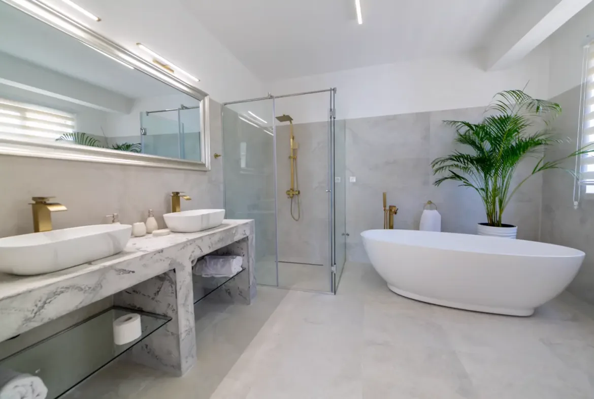 Three-story villa on the first line to the sea, available for rent, Lepetane, Tivat