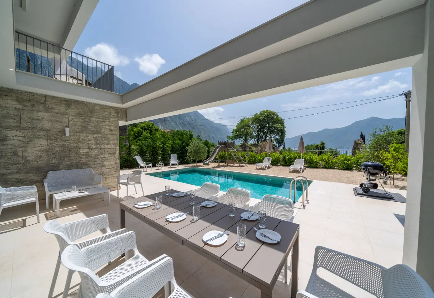 Family villa with pool and sea view, Orahovac, Kotor