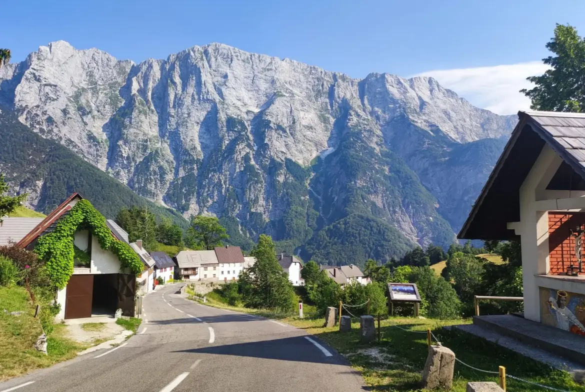 Soca Area – House in Strmec with Views of the Julian Alps