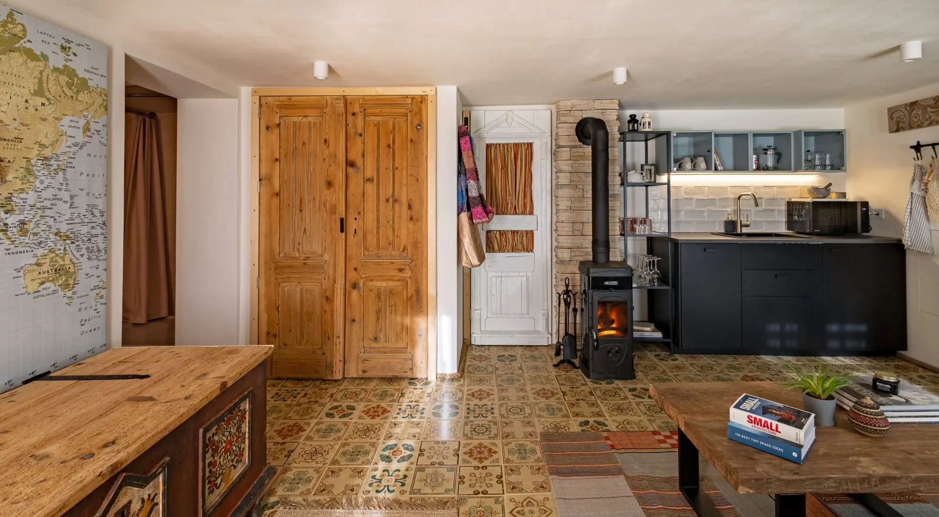 South East area – A beautiful, renovated house with large garden and vineyard