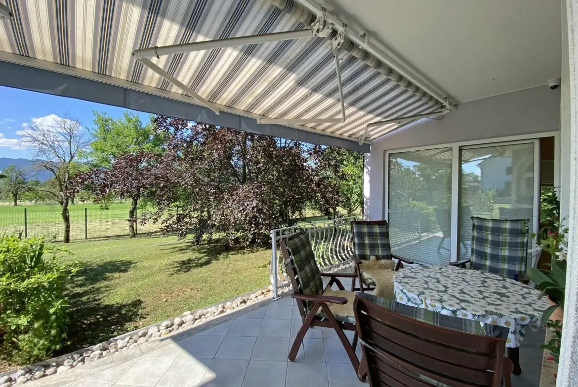 Bled area – A spectacular house with a lovely garden and a great view in Begunje