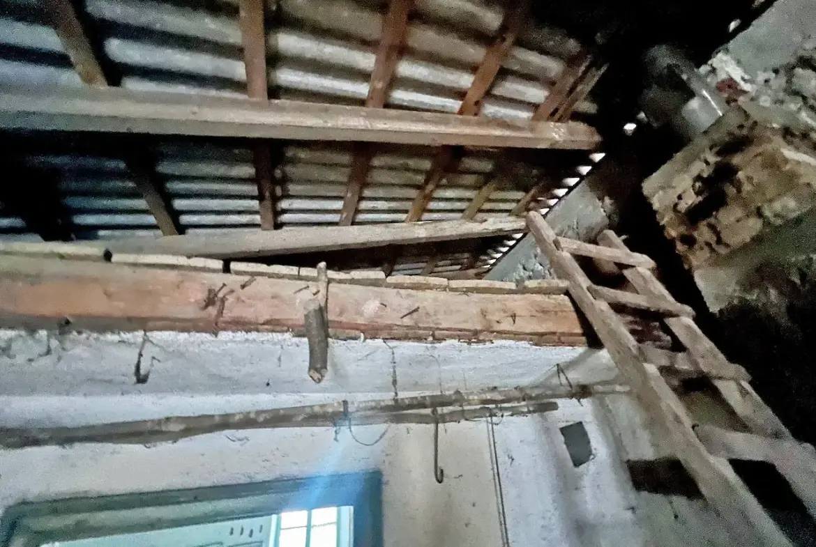 Soča area – Charming House in need of renovation in the Soča Valley