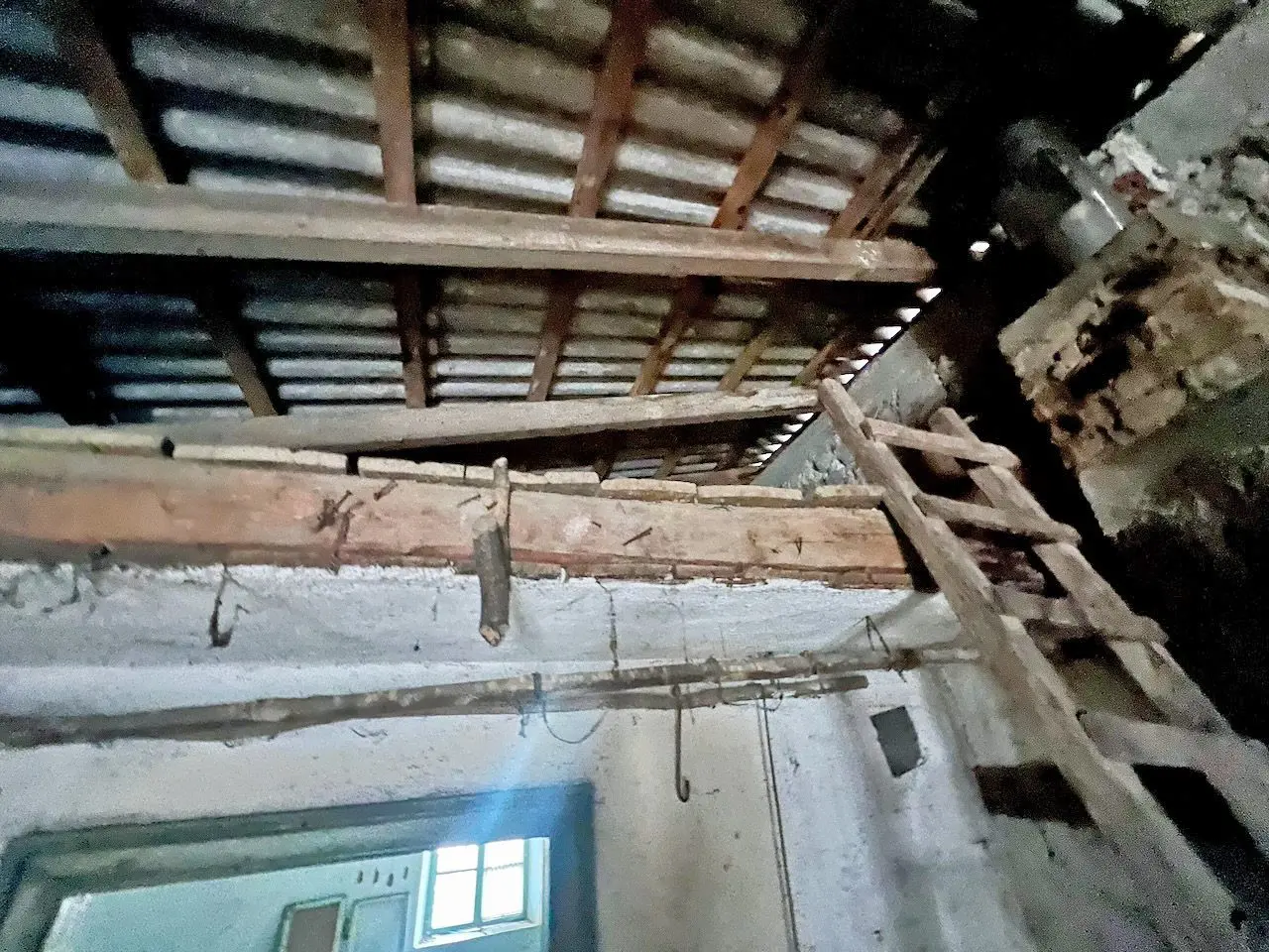Soča area – Charming House in need of renovation in the Soča Valley