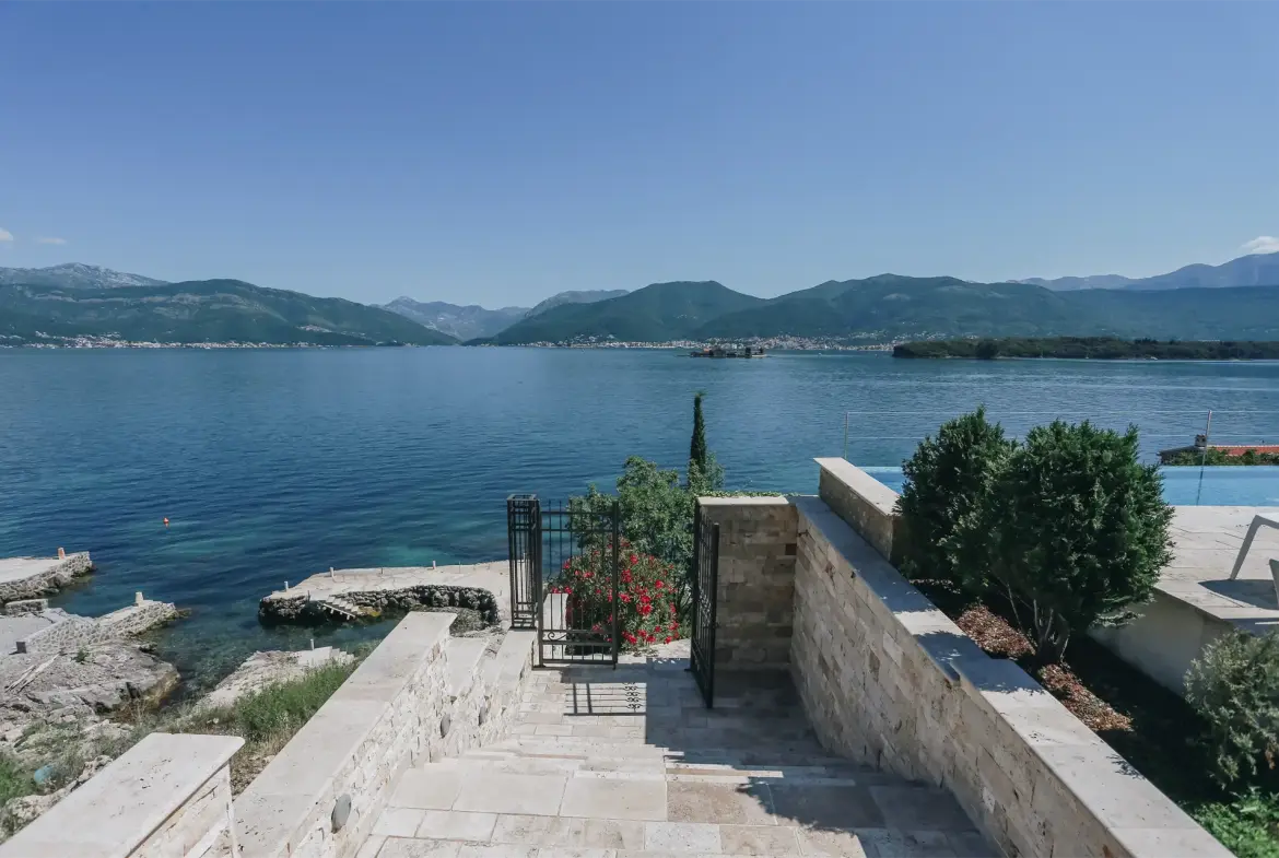Beachfront Villa