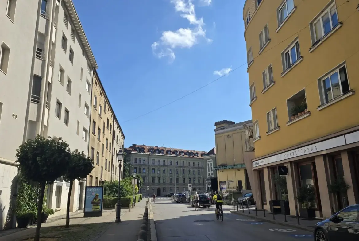 Ljubljana city centre – Elegant Apartment in the Heart of the Historic City Centre