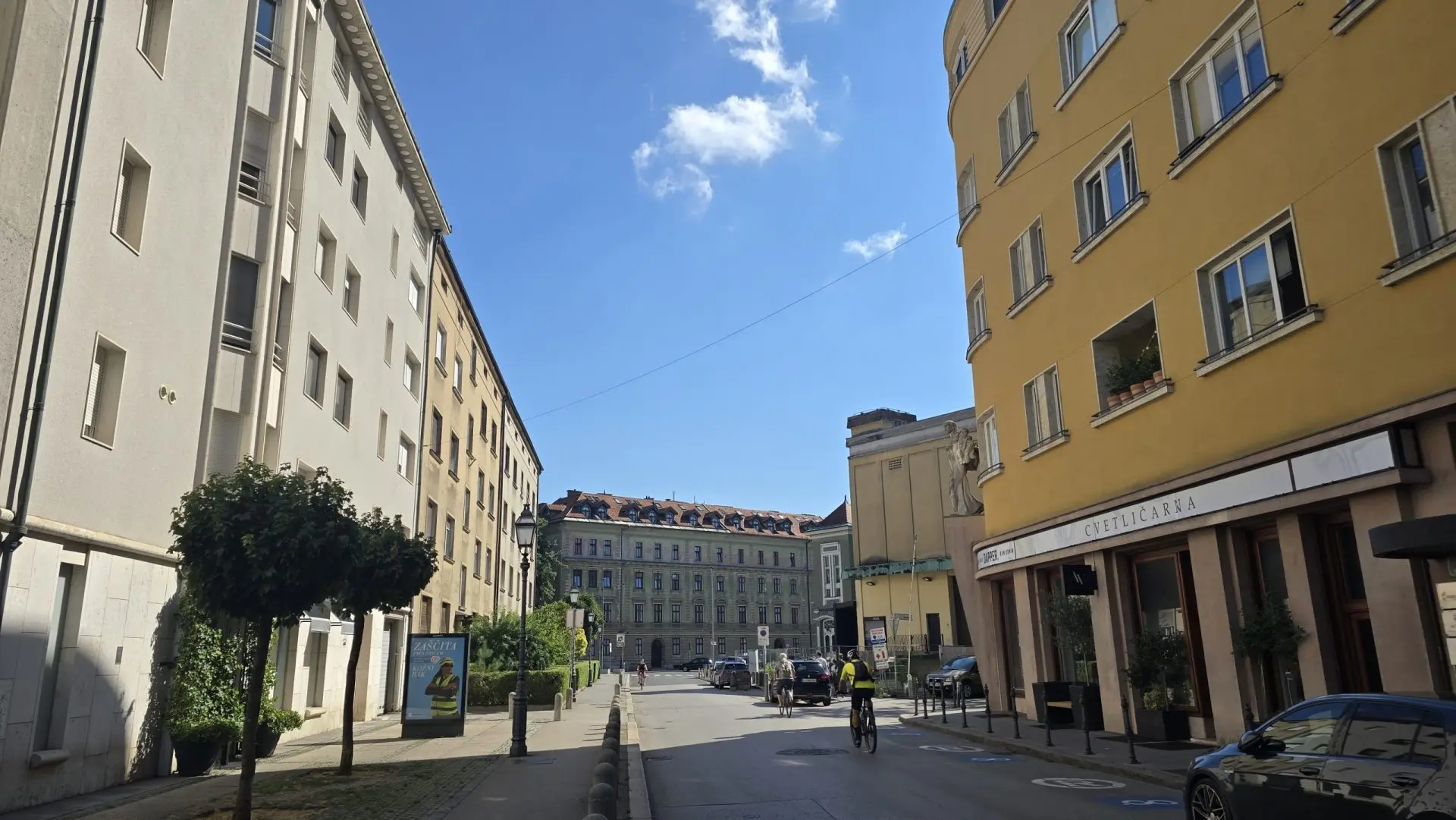13-1 Ljubljana city centre – Elegant Apartment in the Heart of the Historic City Centre