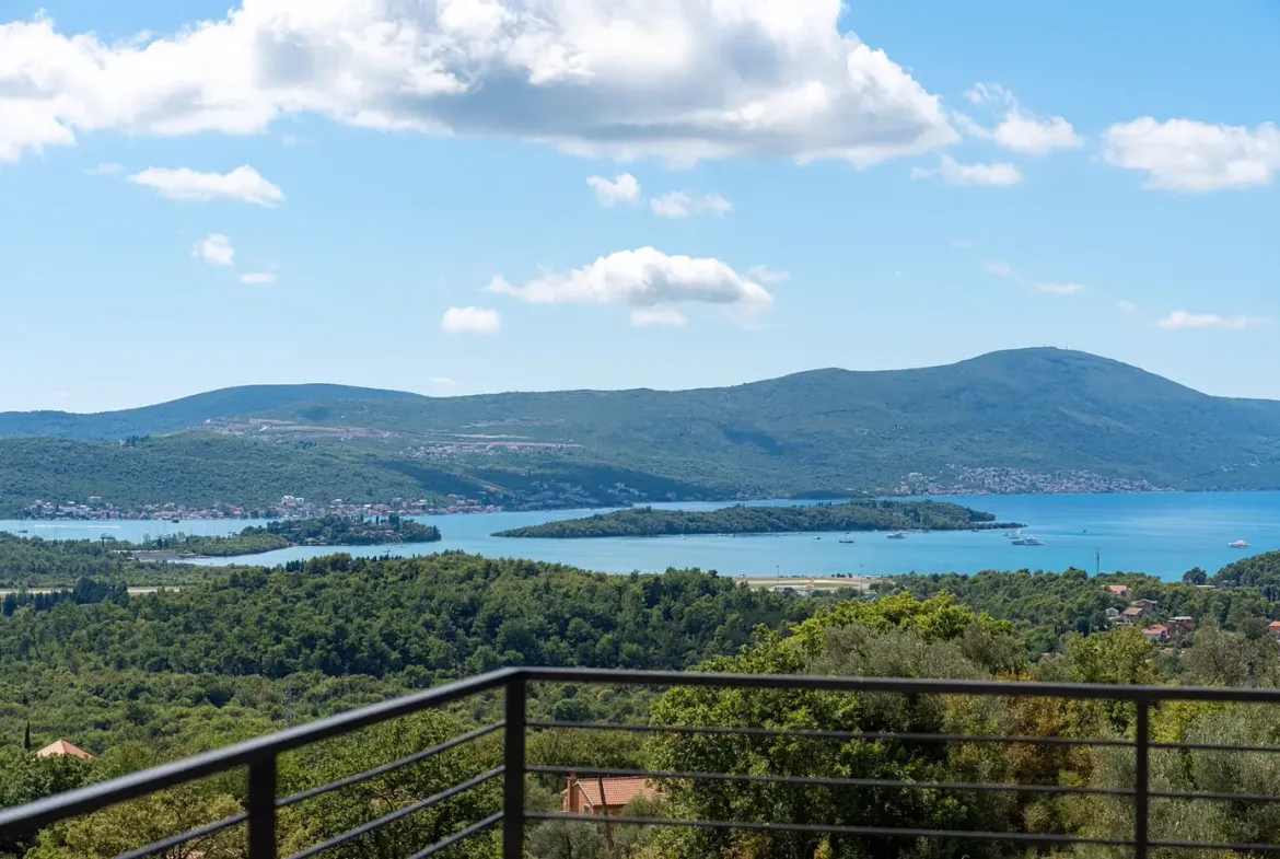 Four-bedroom luxury family villa, Kavač, Kotor