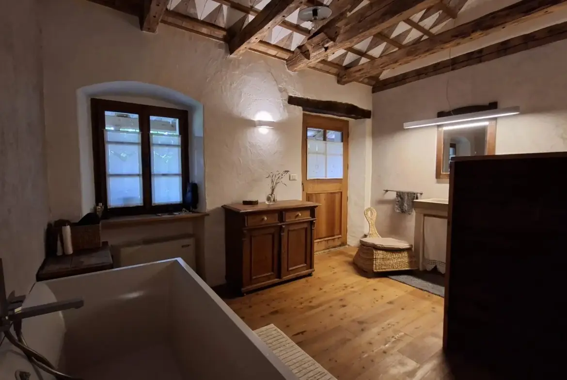 Karst – Exceptional Stone Estate with a Traditional Courtyard Surrounded by Nature