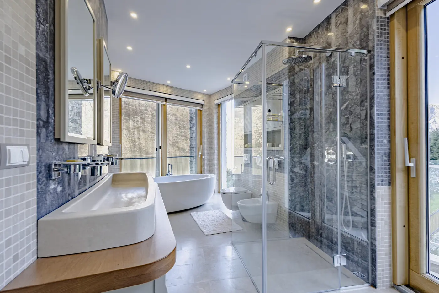 Villa Stoliv with a panoramic view of the sea, Kotor