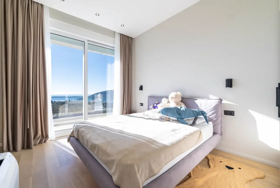 Modern four-room villa with pool and panoramic sea view, Podi, Herceg Novi
