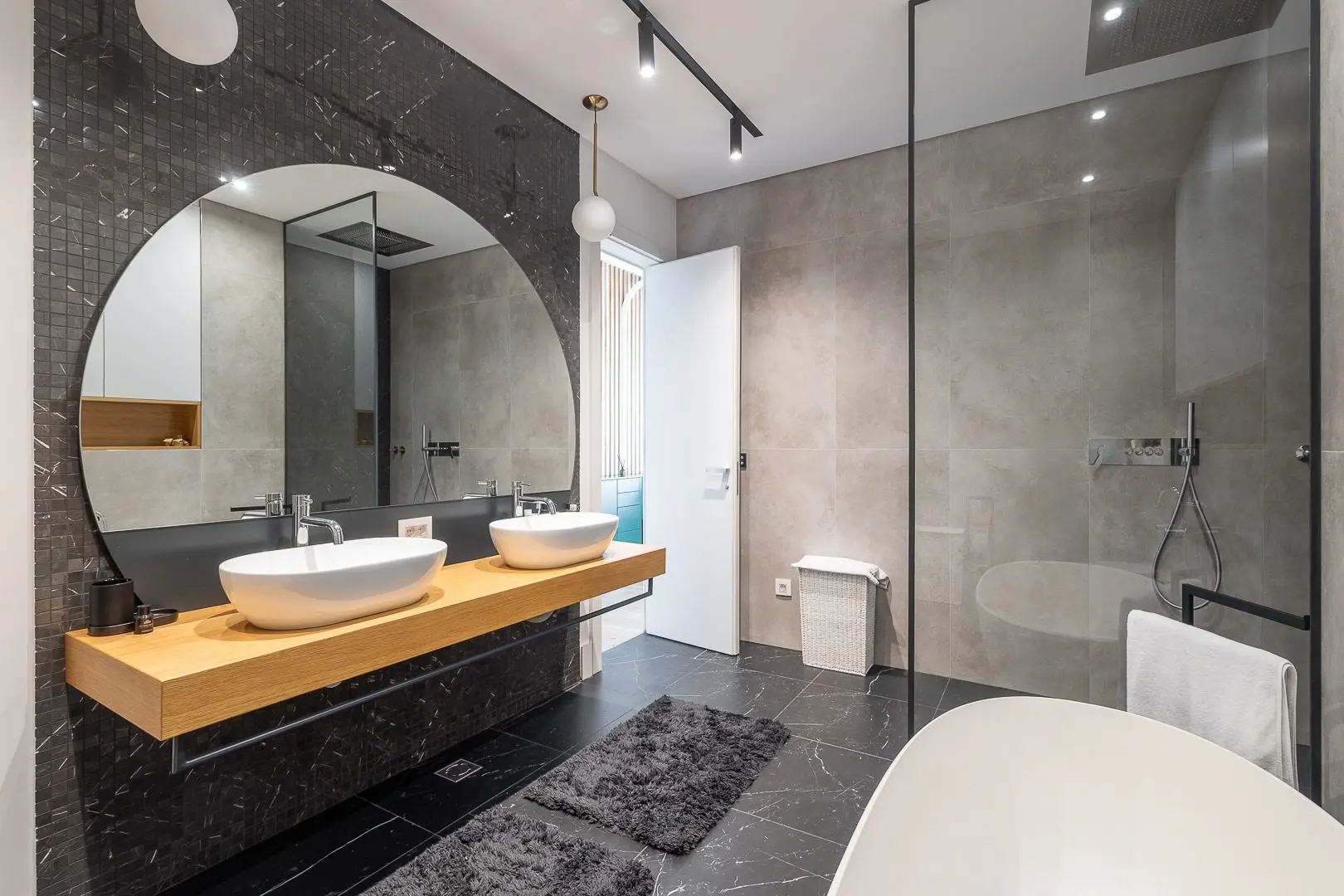 3-Bedroom Apartment, 184 m² – Green Hill, Savski venac, Belgrade