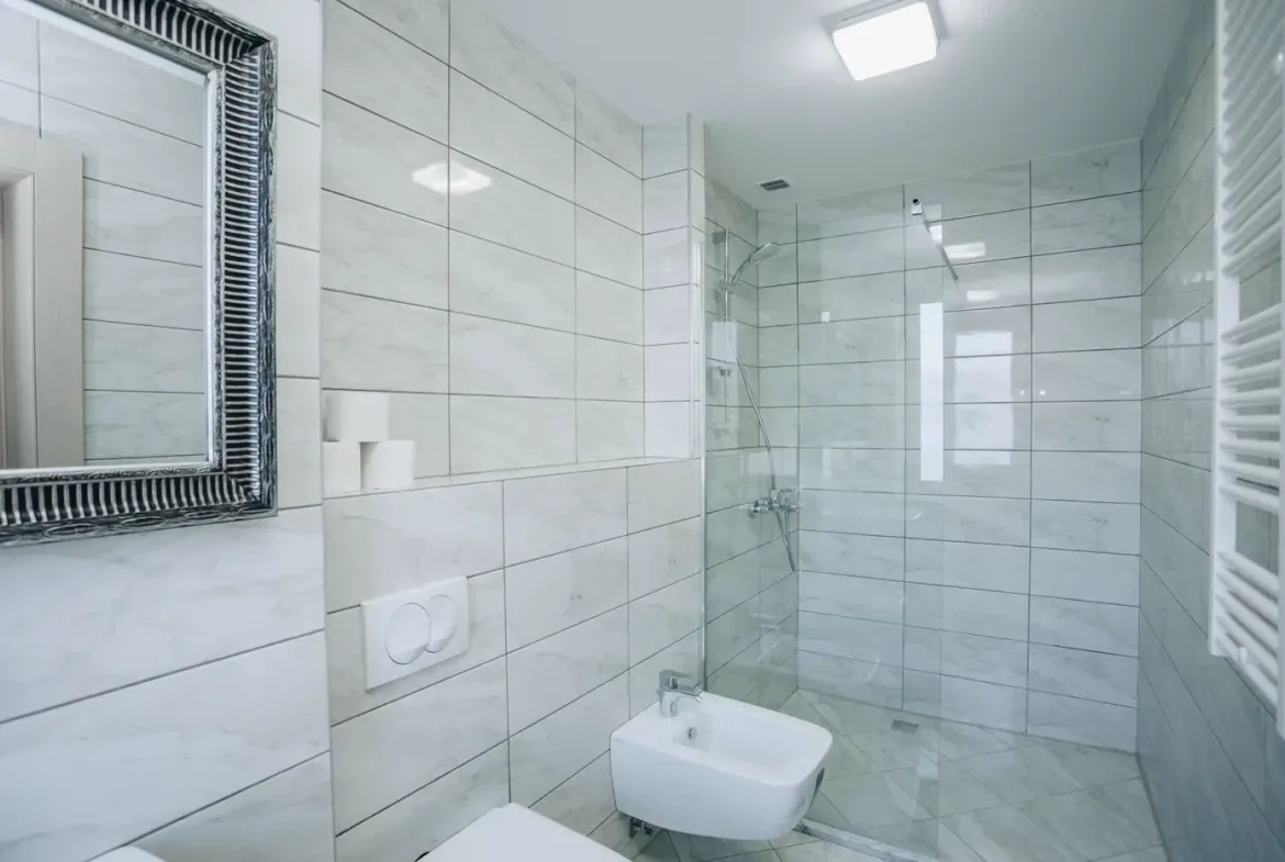 New villa with 3 apartments on the first line to the sea, Tivat, Krašići