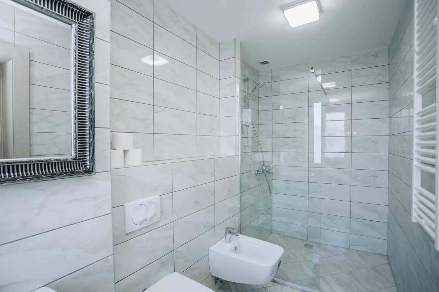 New villa with 3 apartments on the first line to the sea, Tivat, Krašići