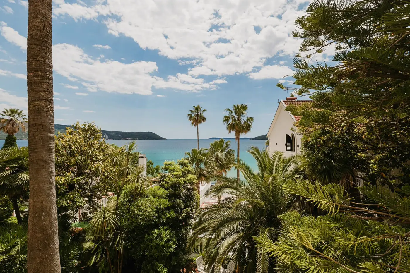 Authentic villa with a spacious garden, Herceg Novi, Savina