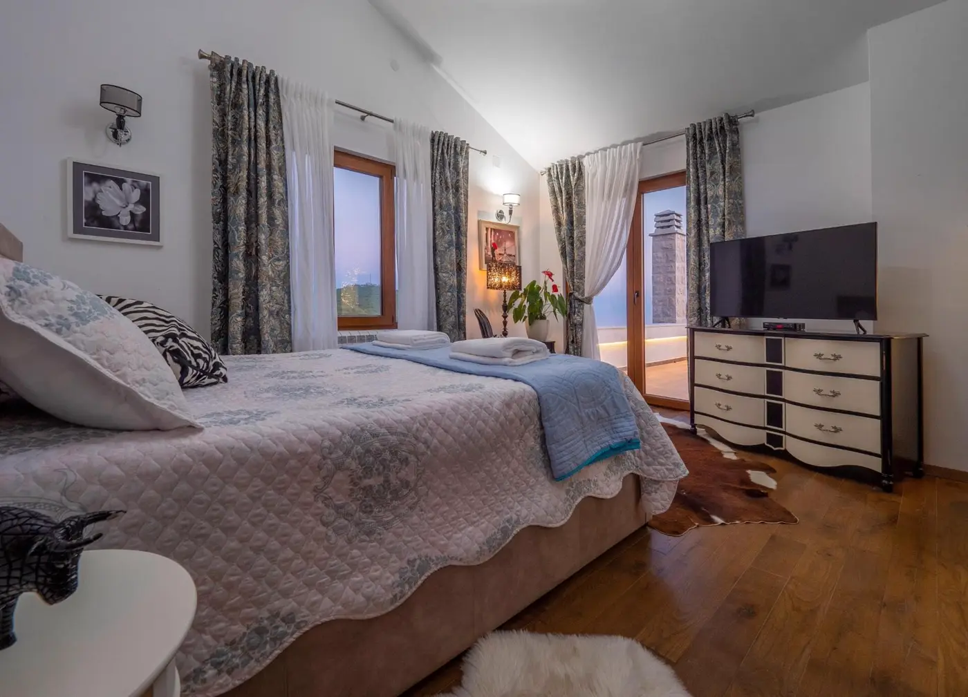 Authentic villa with pool and panoramic sea view, Zagora, Kotor
