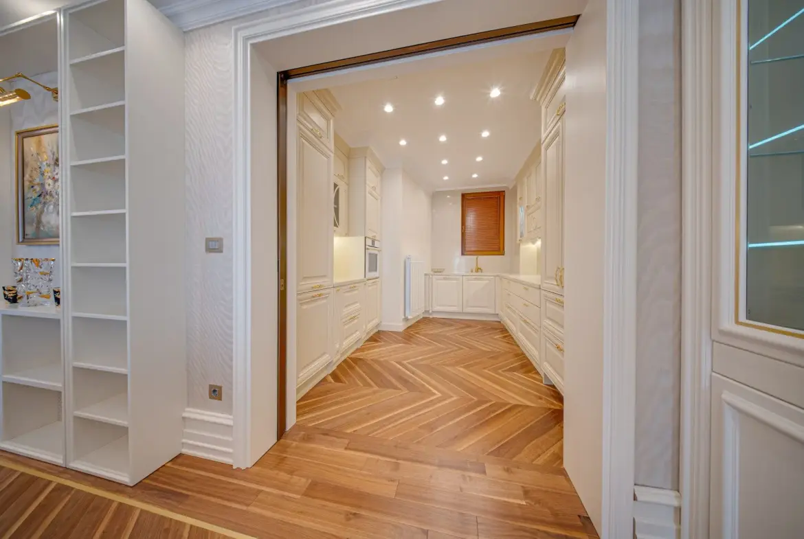 Impressive apartment with a top location in one of the most preferred neighborhoods of the capital, Iztok
