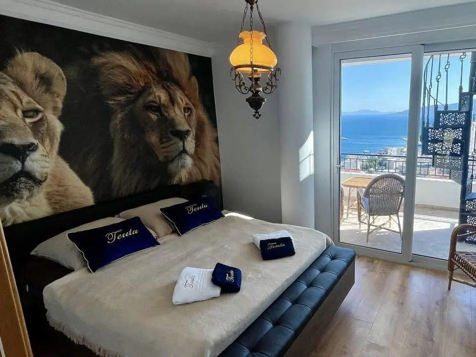 WONDERFUL PENTHOUSE FOR SALE IN SARANDA