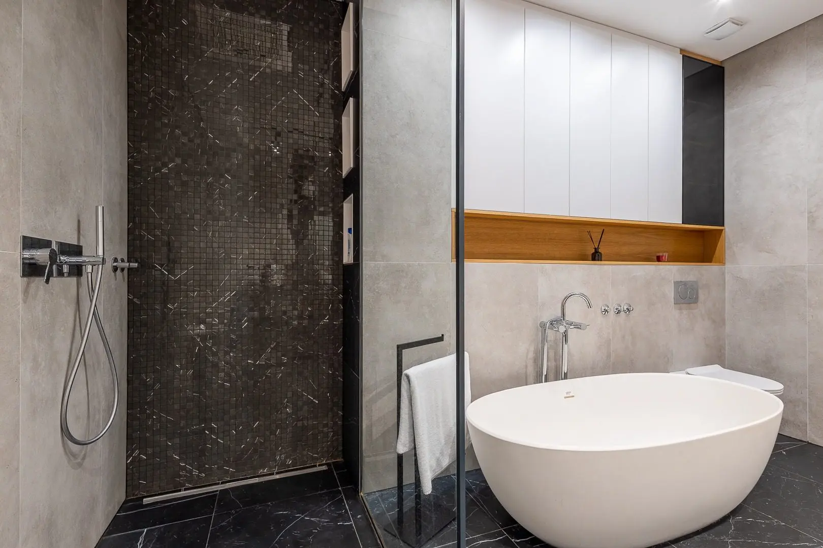 3-Bedroom Apartment, 184 m² – Green Hill, Savski venac, Belgrade