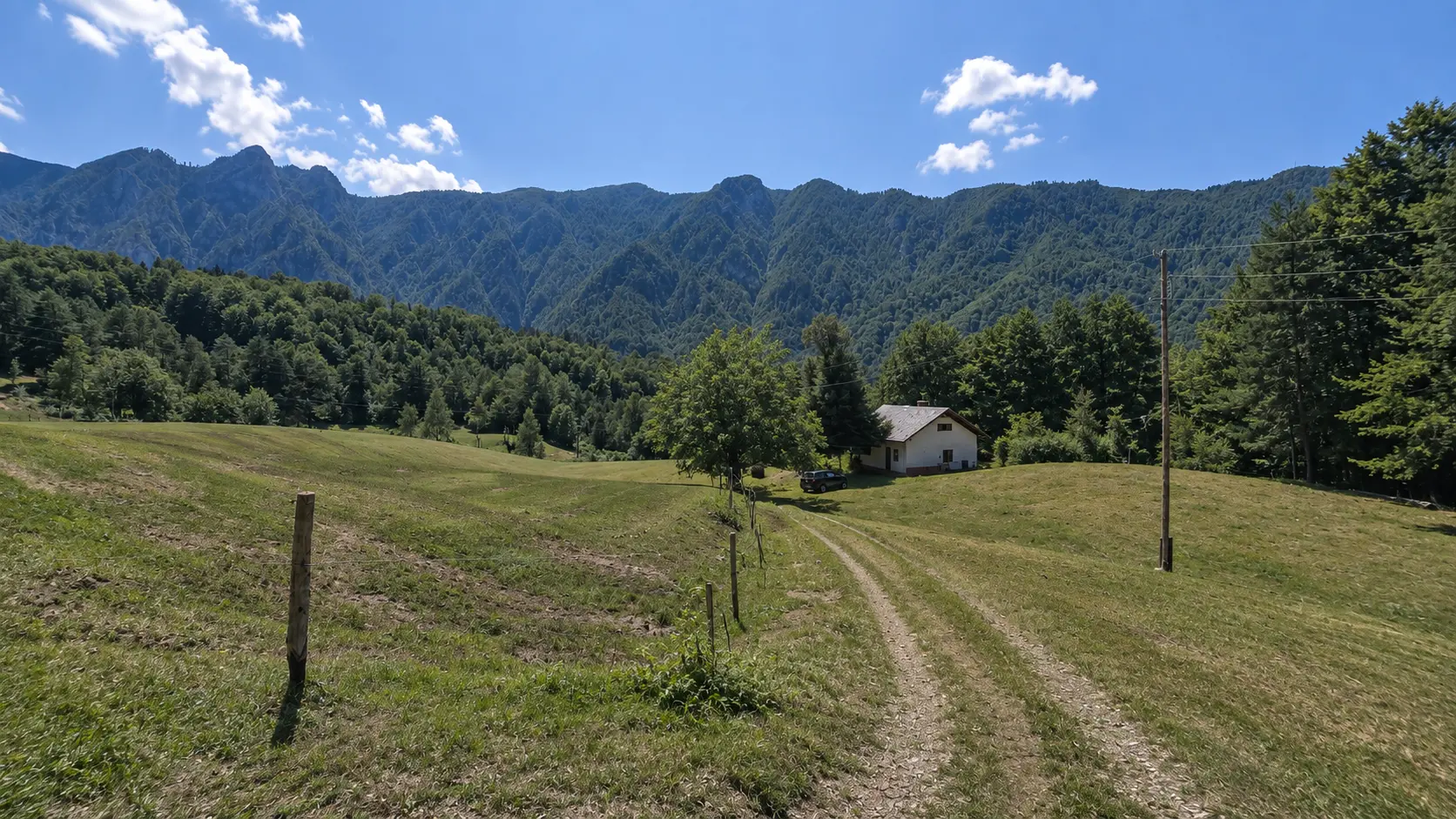 Soča area – House with Panoramic Views of the Surrounding Hills