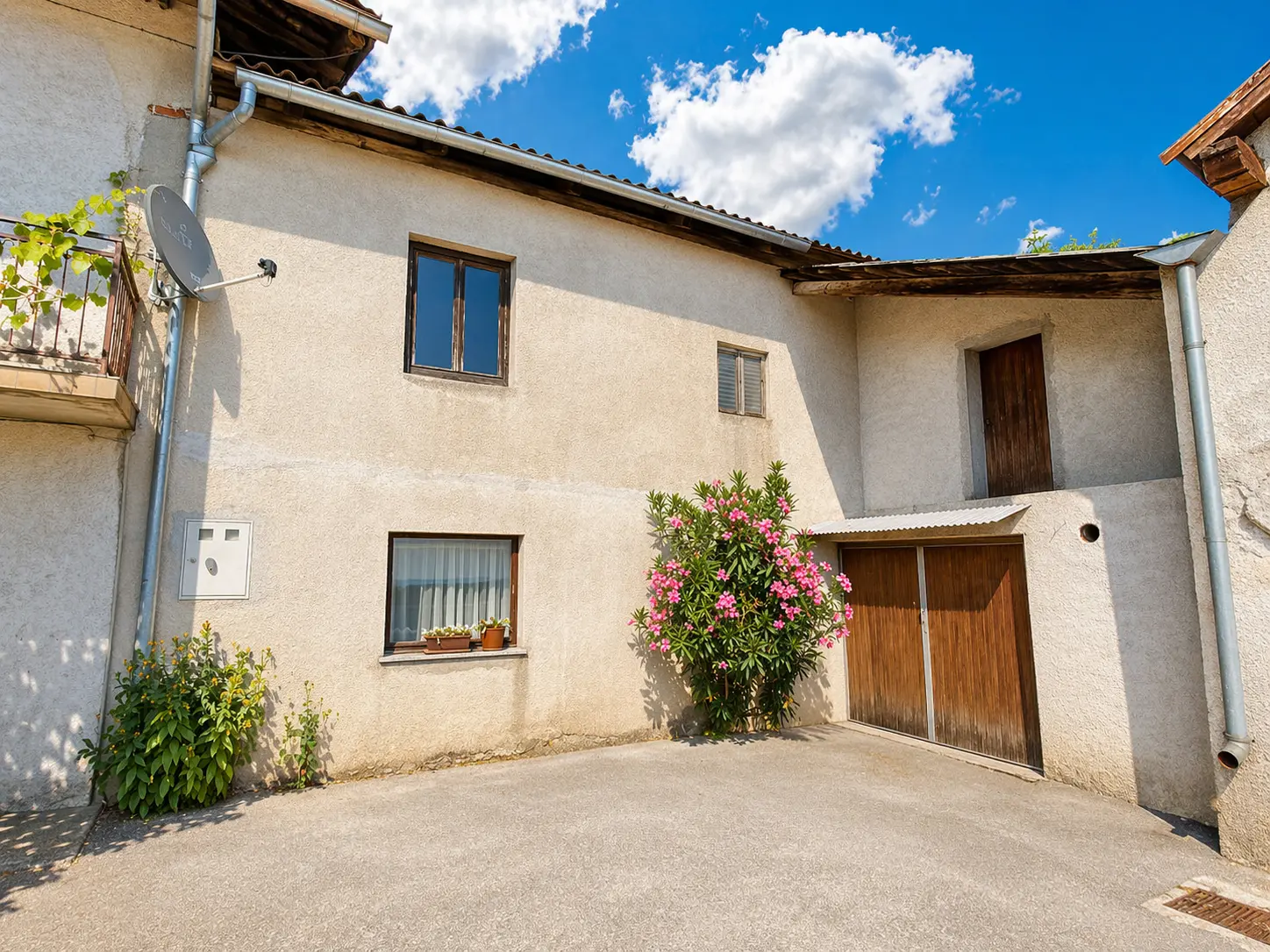 Vipava Valley – Semi-detached house above Vipava Valley