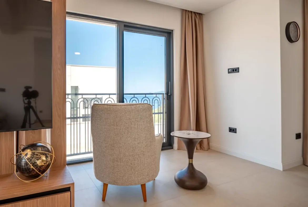 New furnished villa with pool, Reževići, Budva