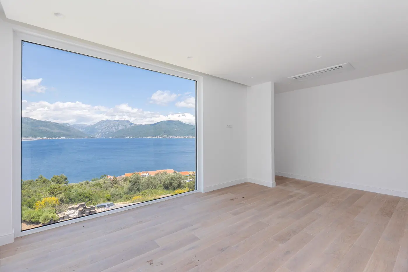 Contemporary villa with private pool and panoramic sea view, Krašići, Tivat