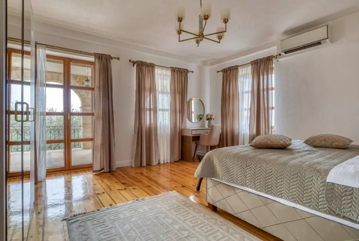 Stone villa with a large urbanized plot and swimming pool, Reževići, Budva