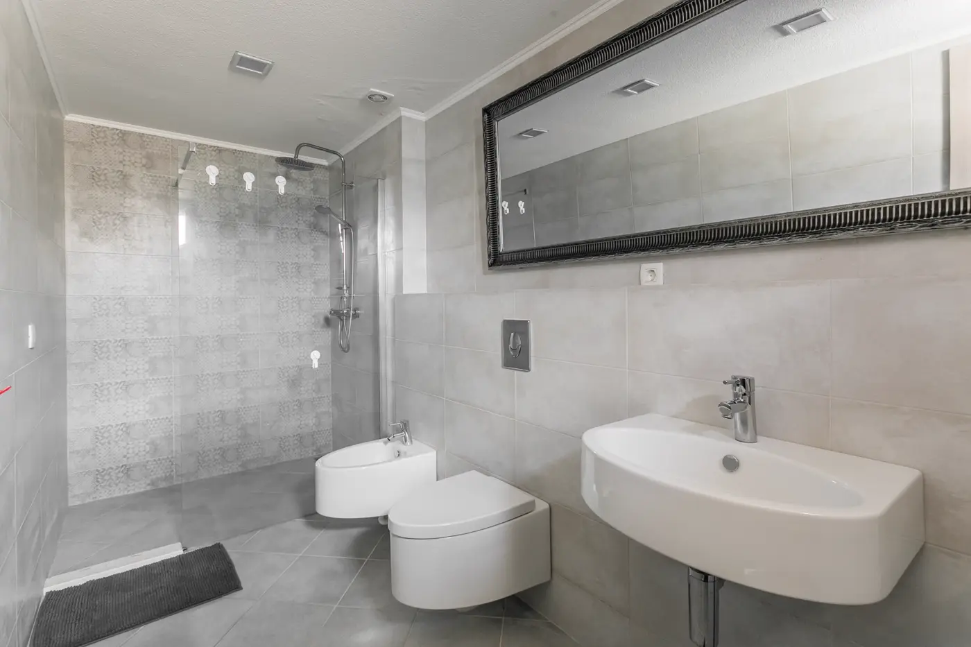 Villa on the first line to the sea, Krasici, Tivat