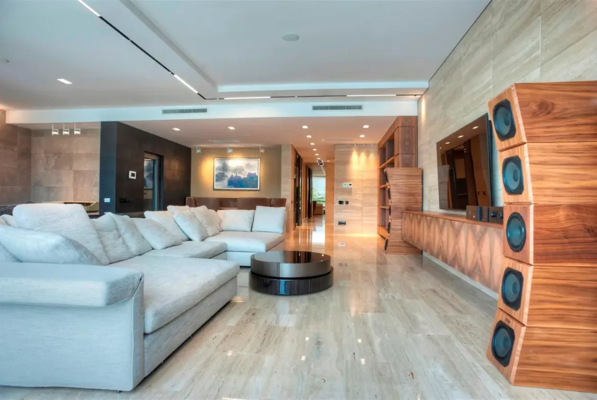 Luxurious complex of villas with a private pontoon, Đuraševići, Tivat