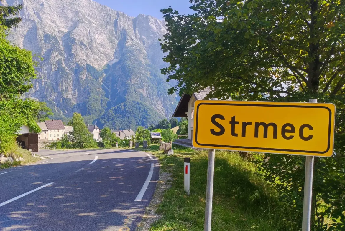 Soca Area – House in Strmec with Views of the Julian Alps