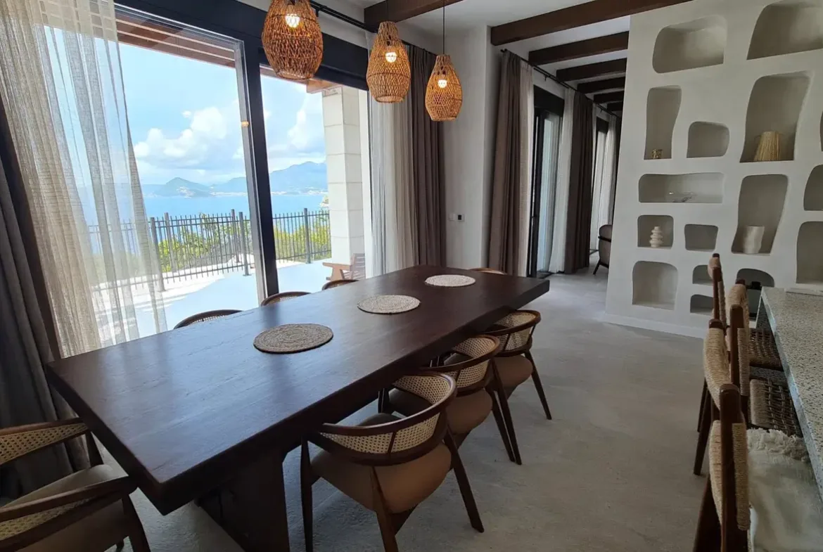 Three-story villa with pool and panoramic sea view, Skočiđevojka, Budva