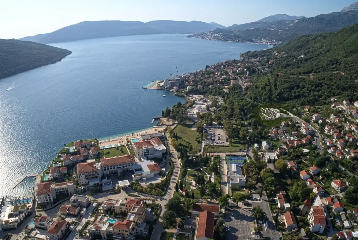Maya Adriatic, Herceg Novi