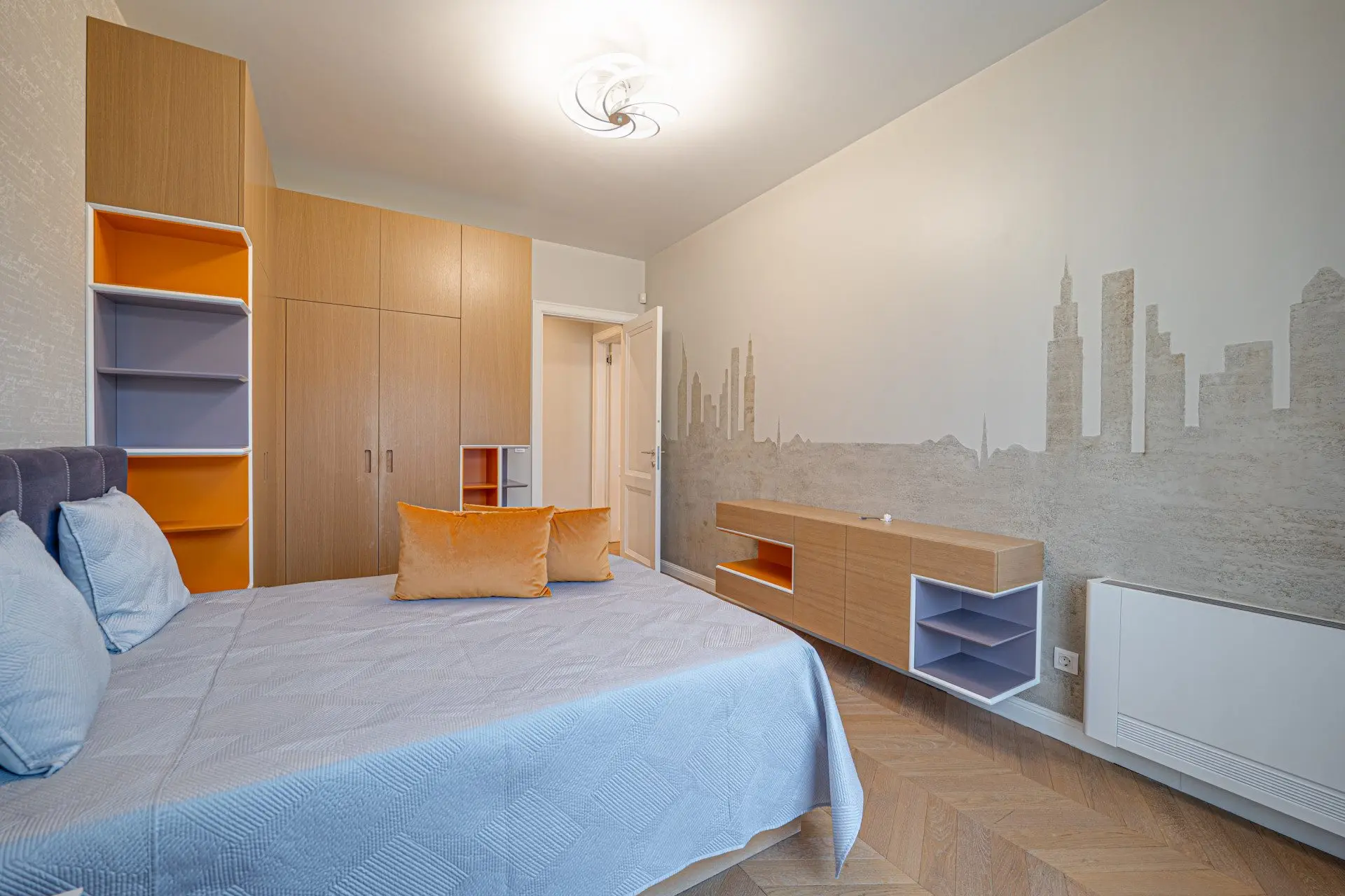 Elegant two-bedroom residence with a contemporary interior in a prestigious building