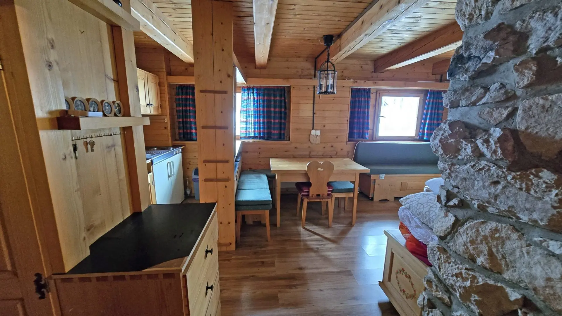 Bohinj area – Ski-In/Ski-Out Alpine Cottage in Vogel