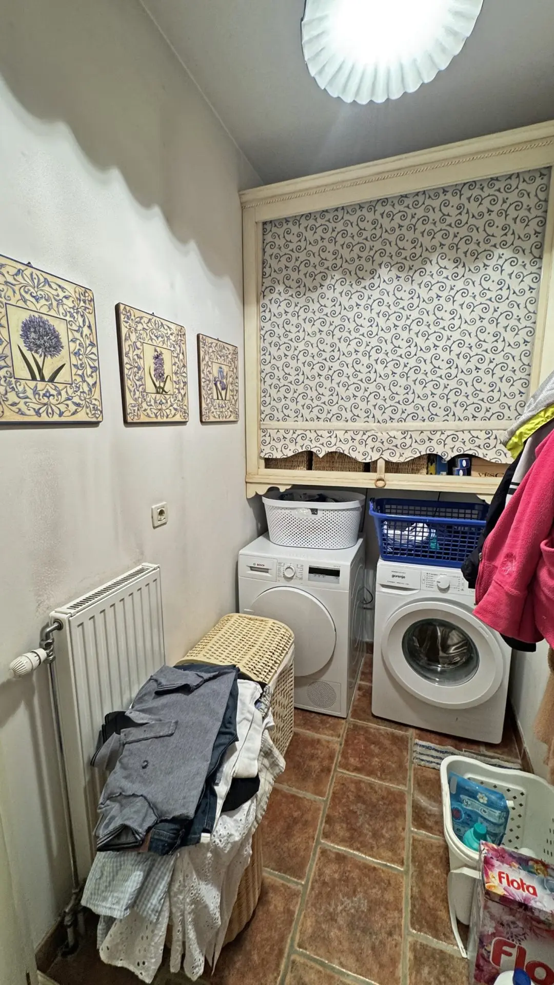 Kranj Area – Spacious Estate with Great Potential