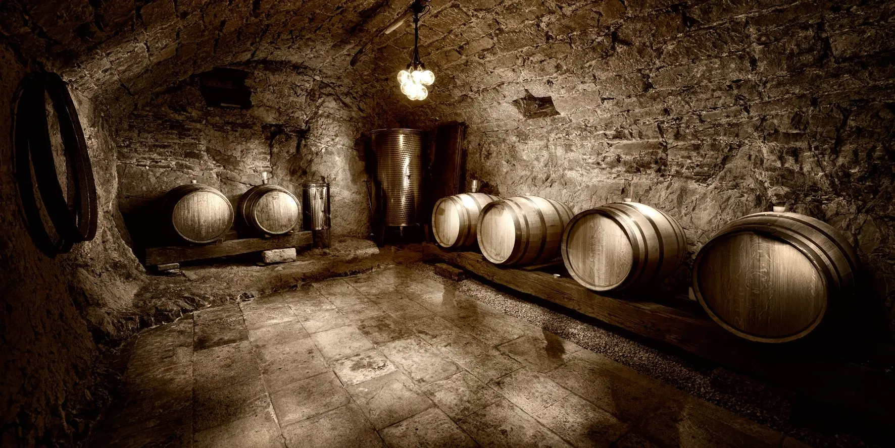Karst – Exceptional Stone Estate with a Traditional Courtyard Surrounded by Nature