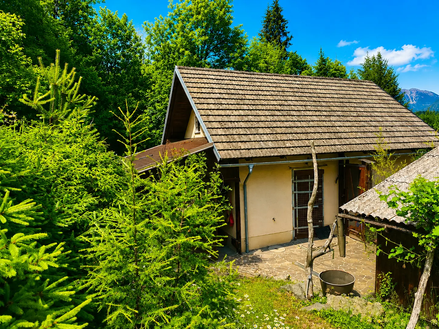 15-2 Bled area – Idyllic Detached Cottage in a Forest Clearing