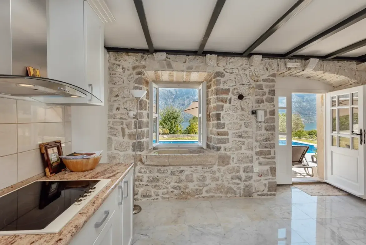 Palazzo Jerovica, a complex of stone villas and houses with a pool and a view of the bay, Kotor