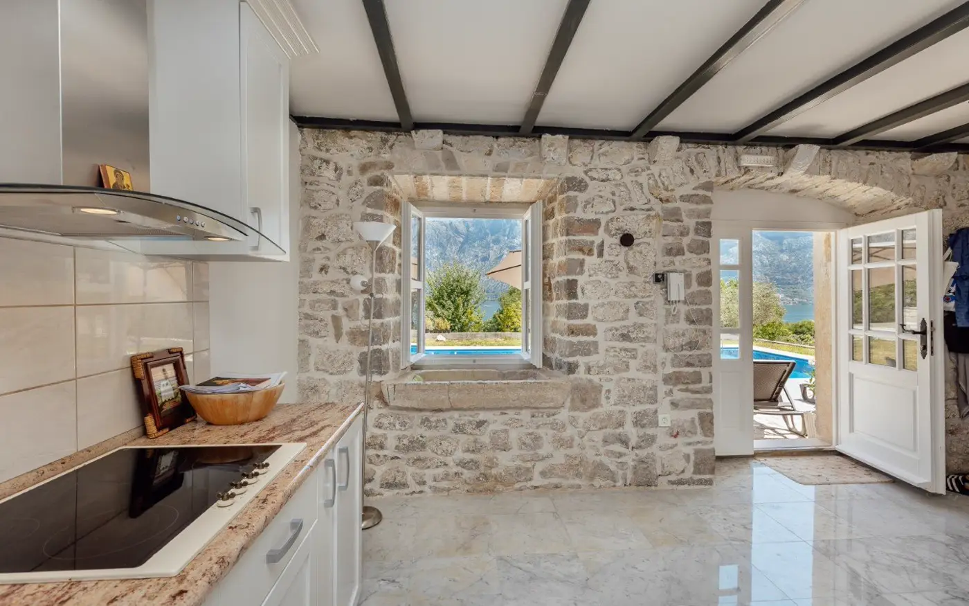 Palazzo Jerovica, a complex of stone villas and houses with a pool and a view of the bay, Kotor