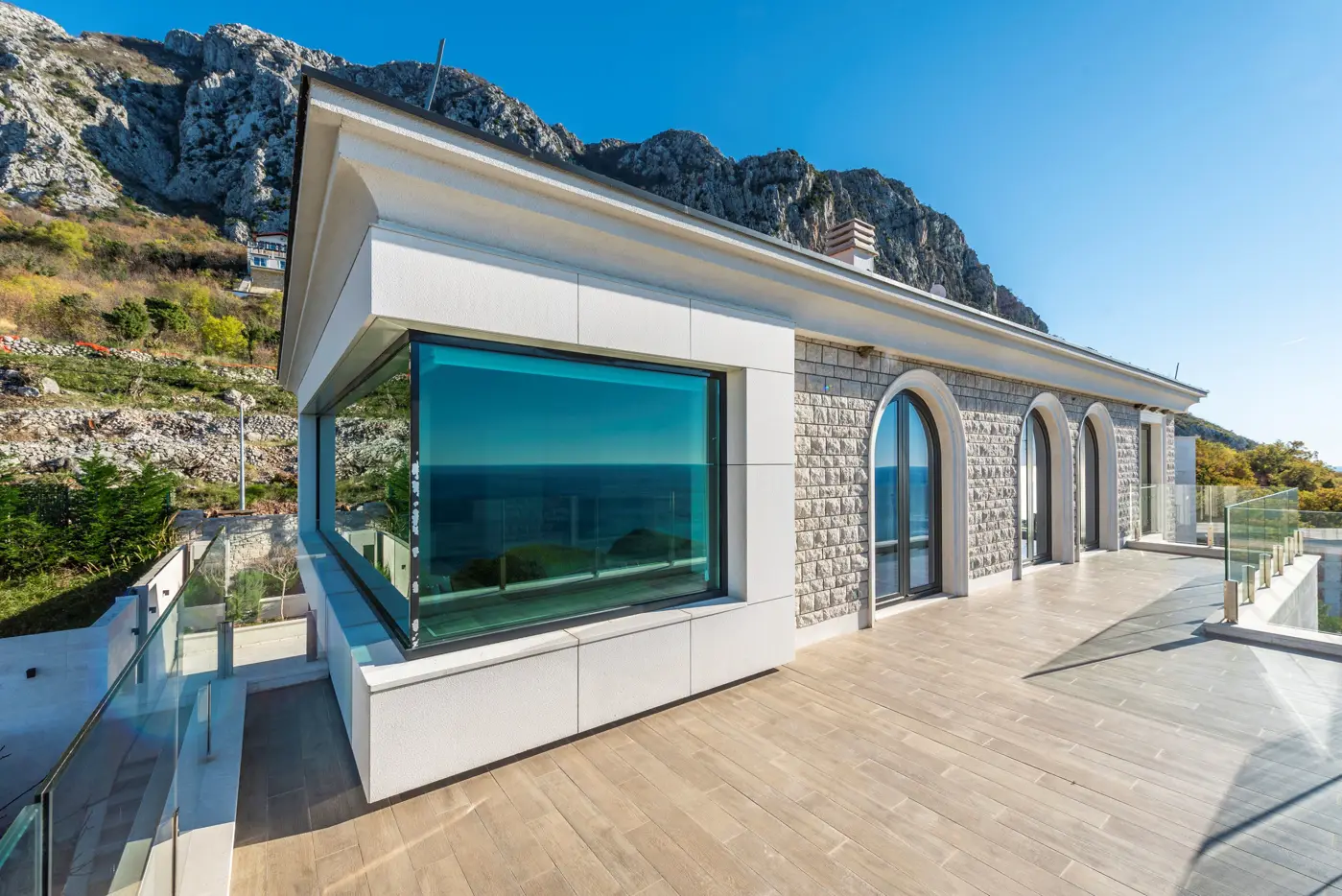 Luxury villa with open sea view, Blizikuce, Budva