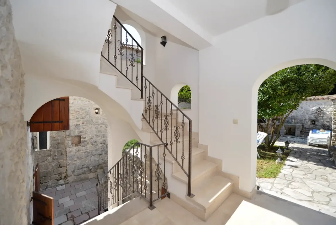 Historic stone villa on the first line to the sea, Prcanj, Kotor