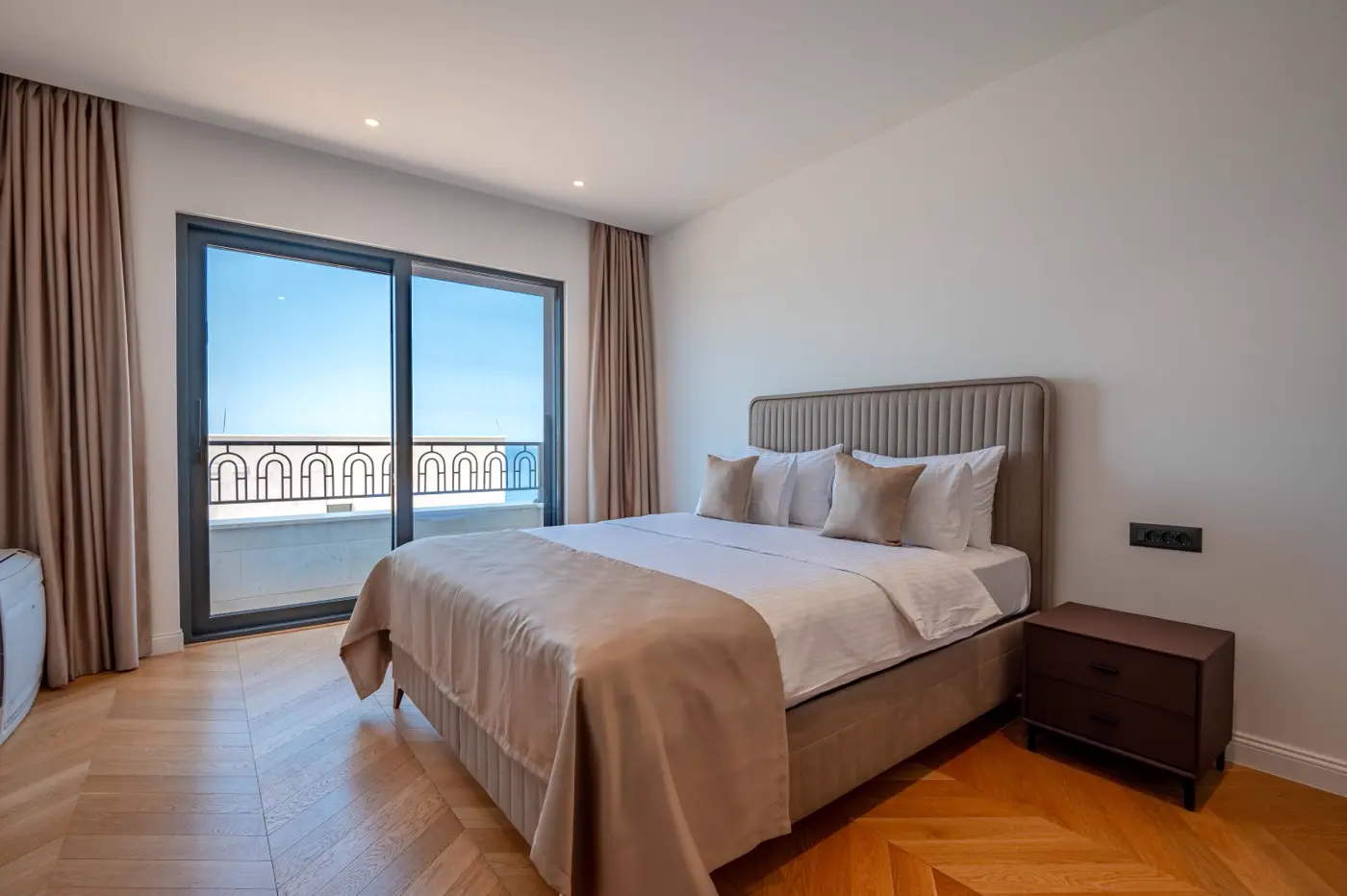 15-39 New furnished villa with pool, Reževići, Budva