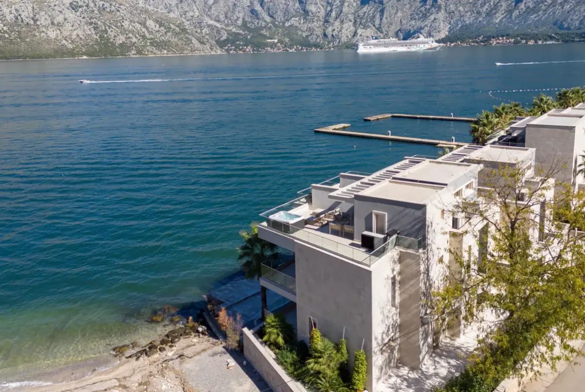 Luxury branded villa on the first line to the sea, Stoliv, Kotor