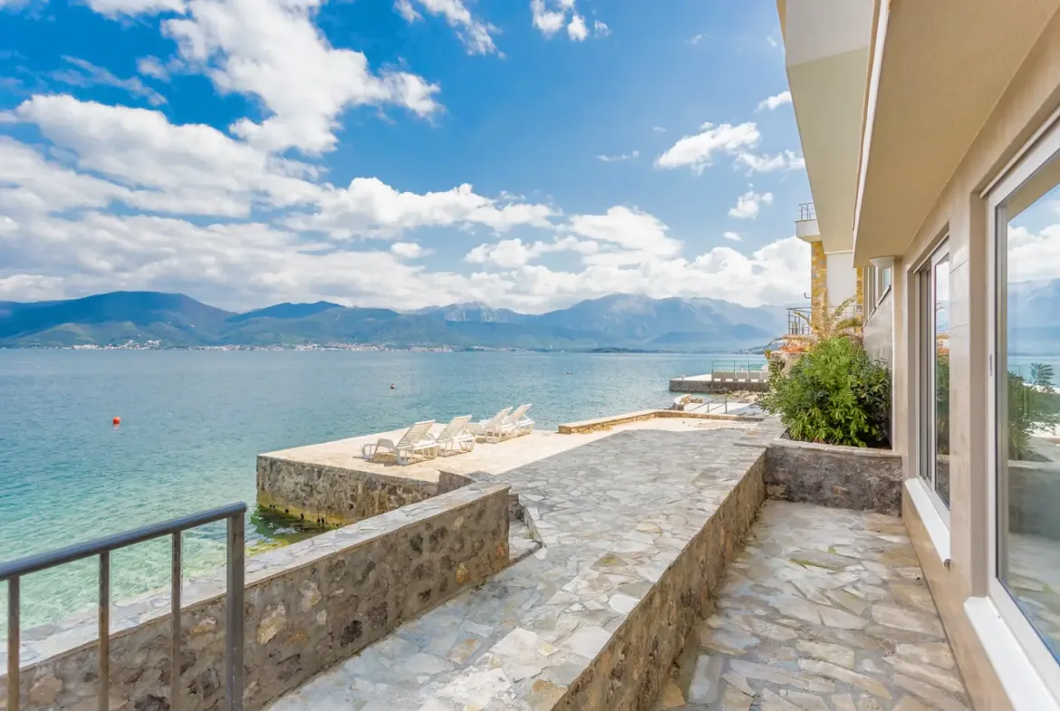 Villa on the first line to the sea, Krasici, Tivat