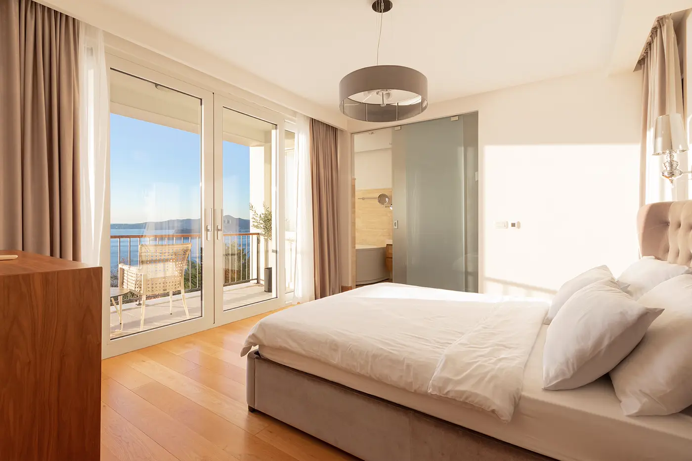 Villa with 4 bedrooms, swimming pool and open sea view, Blizikuce, Budva